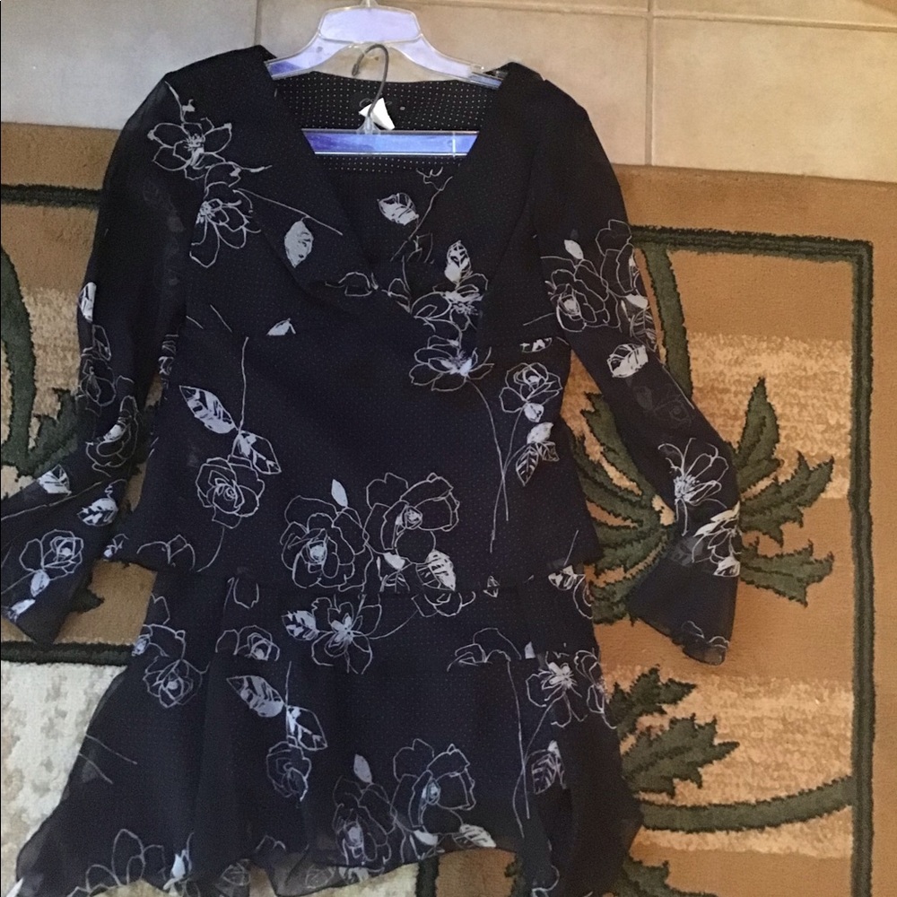 Black print skirt set ruffles